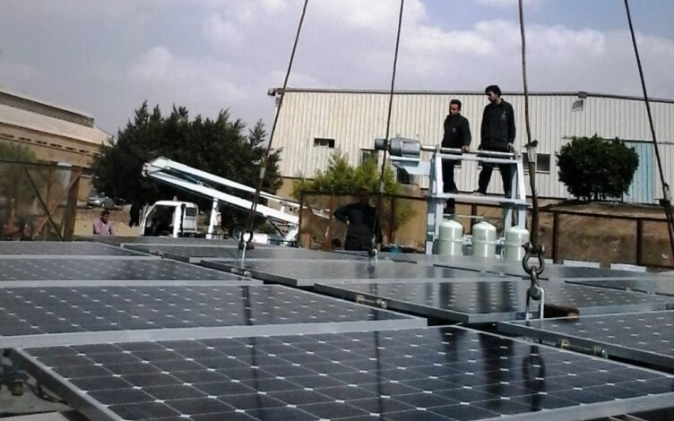 جهاز مبتكر يعمل على تحلية المياه باستخدام الطاقة الشمسية