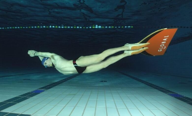 ابتكار زعانف غوص لتشجيع ذوي الاحتياجات الخاصة على السباحة