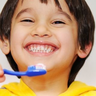 الروتين اليومي للعناية بصحة ونظافة أسنان الأطفال