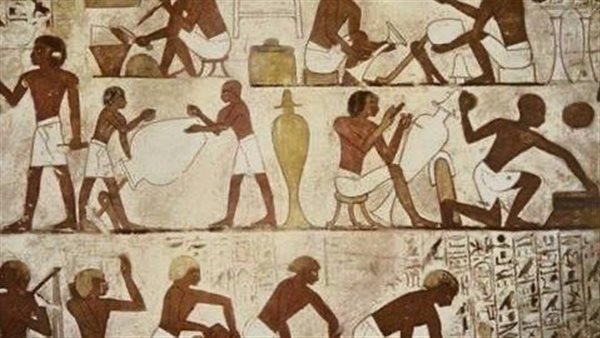 المصري القديم أول من صنع الزجاج وأسس أقدم مصنع في التاريخ