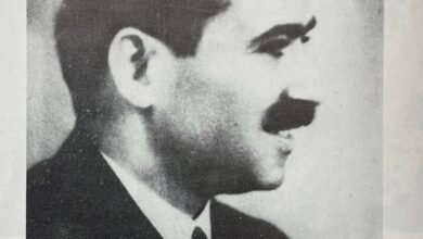 ولد محمد خليل عبد الخالق في القاهرة في 23 مايو 1895، والتحق بمدرسة طب قصر العيني، حيث درس الطب بين عامي 1913 و1917، وتخرج فيها بامتياز