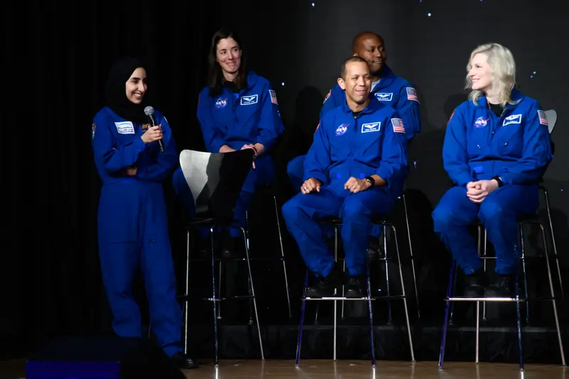 الإماراتية "نورا المطروشي" .. أول عربية تنال شارة رواد الفضاء المحترفين في وكالة (ناسا)